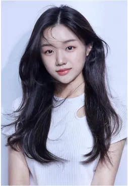 배우 백하이 프로필 사진 — 흰 티셔츠 대표 사진